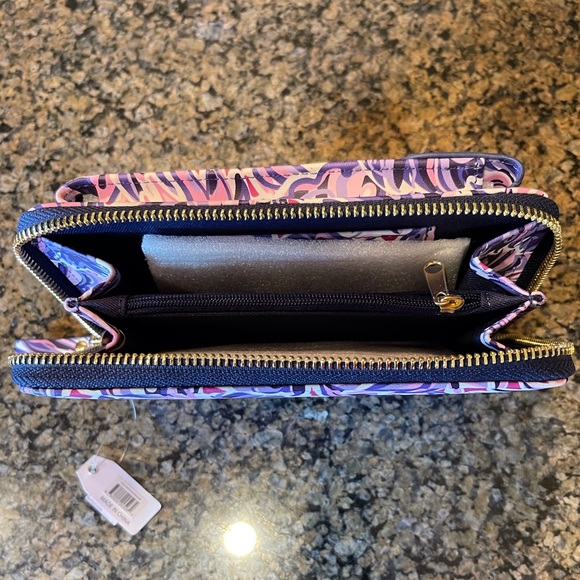 SIMPLY SOUTHERN Faux leather Cross body purse/phone wallet in tropical leaf. NWT - Picture 9 of 16